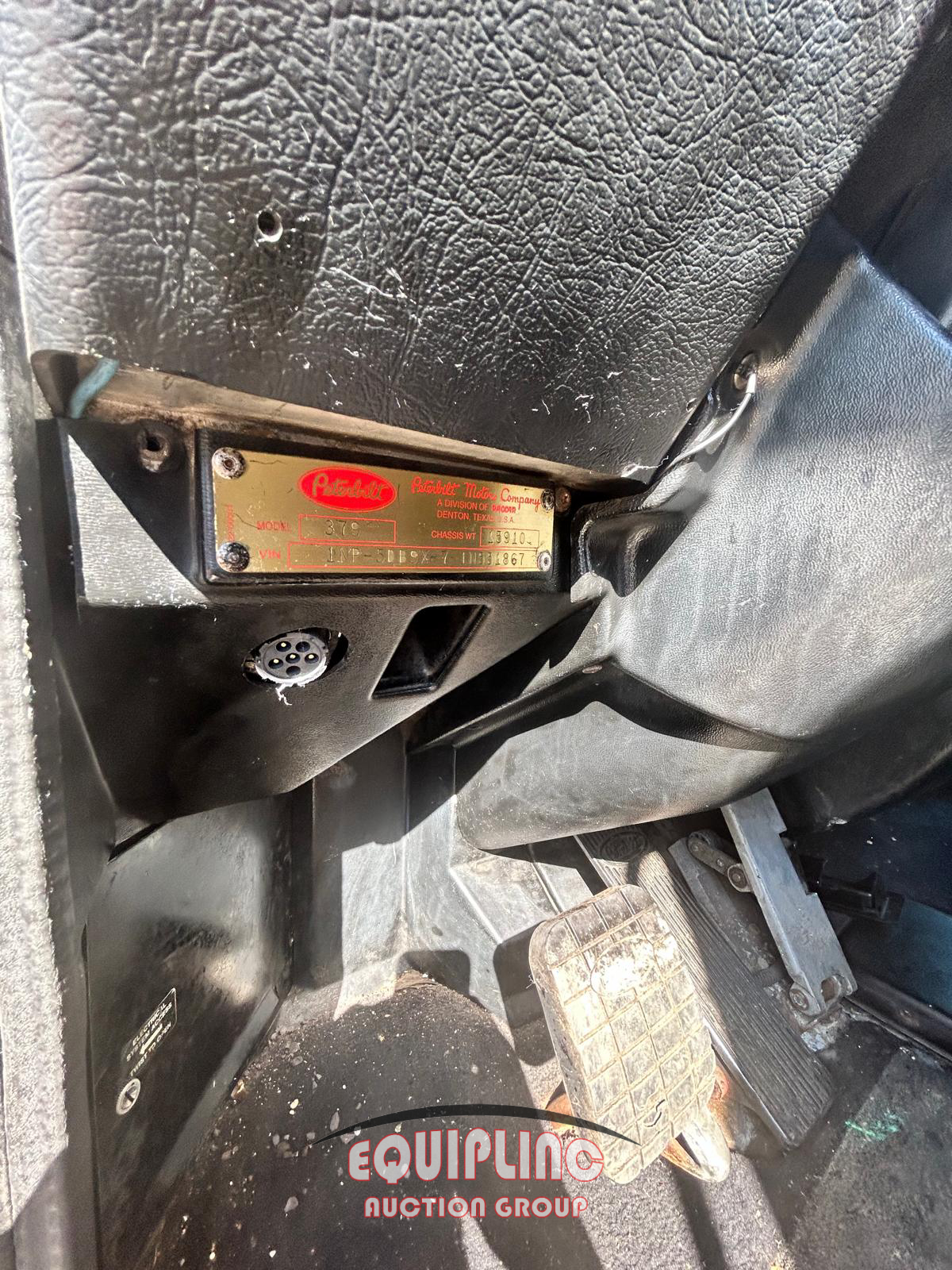 2001 Peterbilt 379