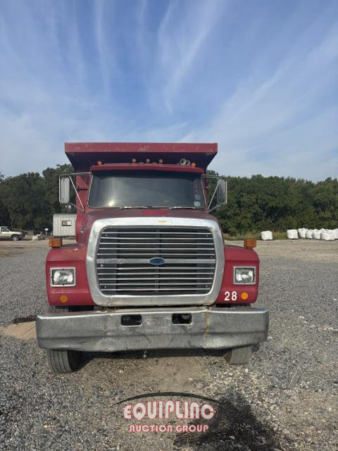 1989 Ford L8000