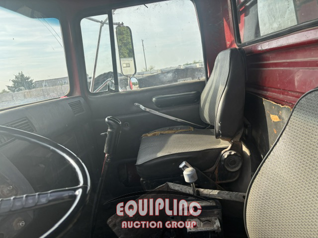 1989 Ford L8000