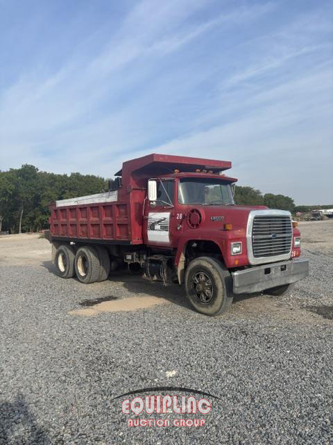1989 Ford L8000