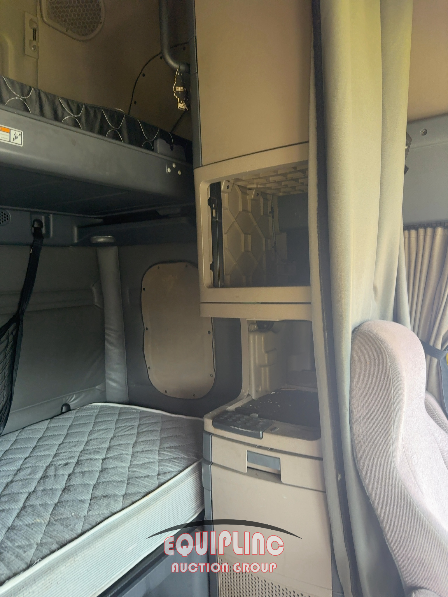 2018 Freightliner CASCADIA