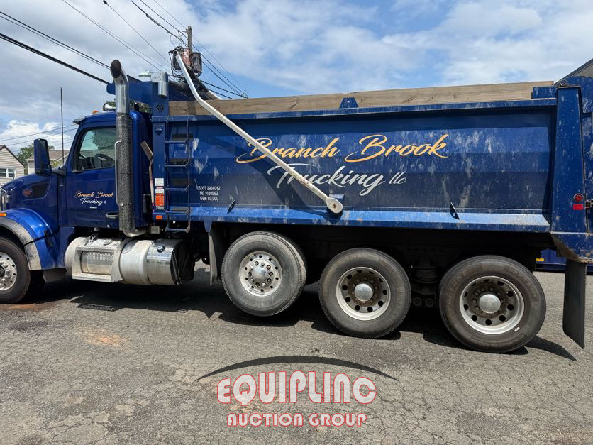 2023 Peterbilt 567