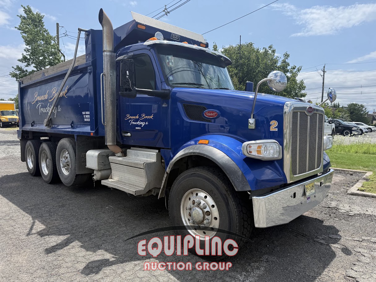 2023 Peterbilt 567