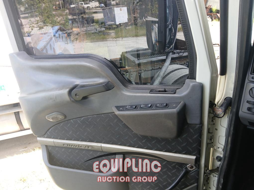 2014 Mack CXU613