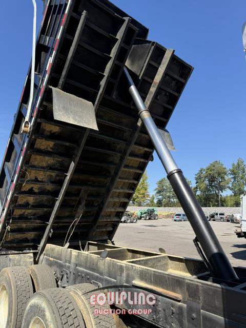 2005 International 9200