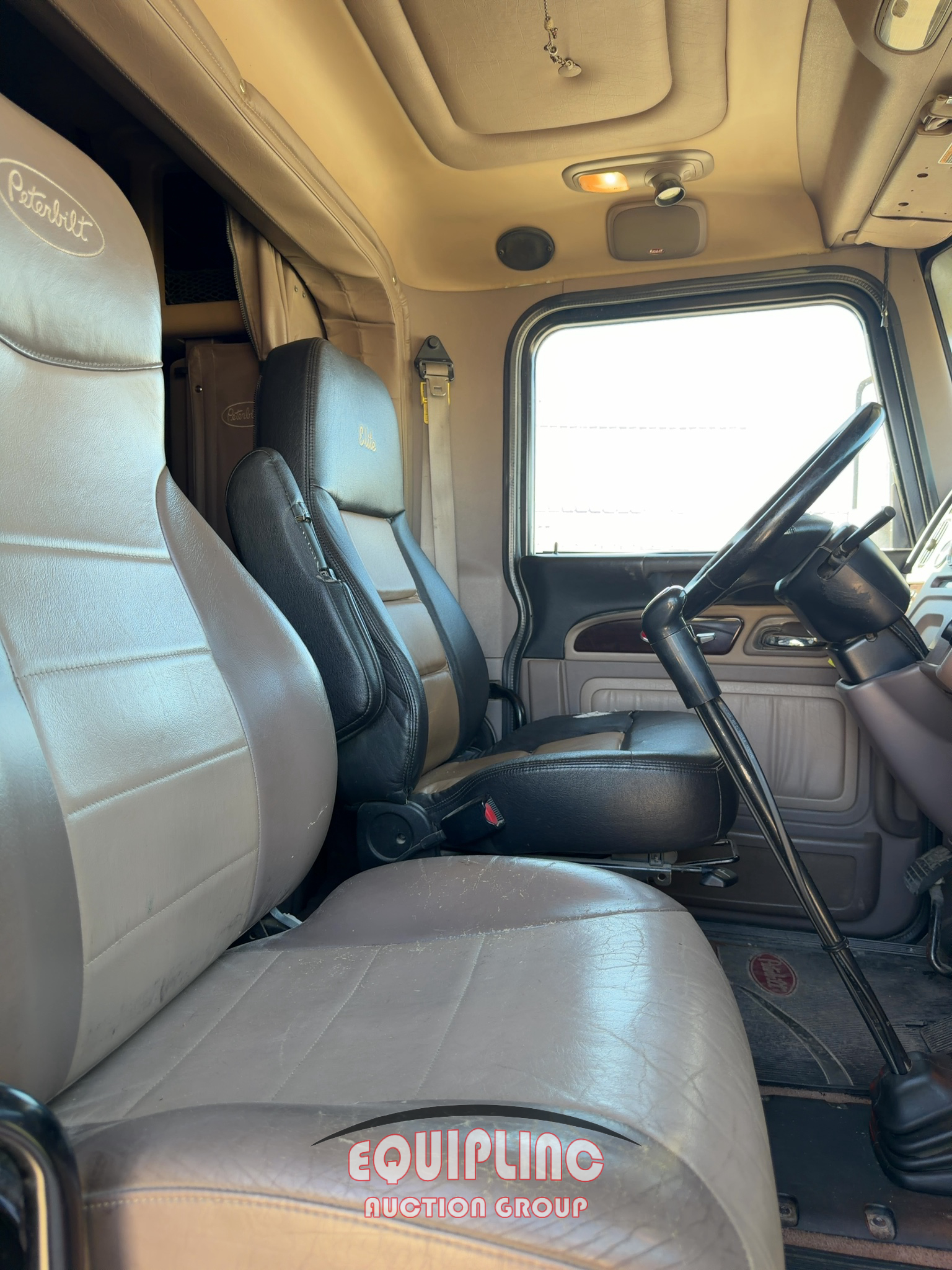 2013 Peterbilt 389