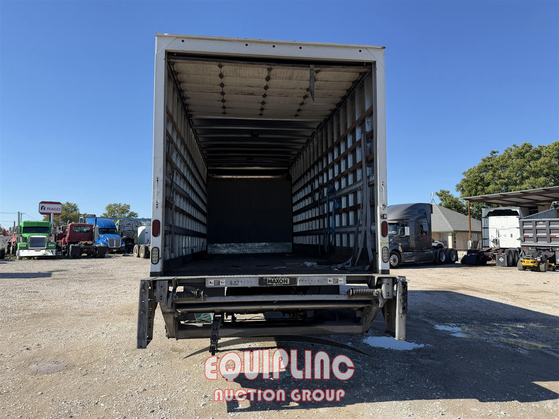 2020 Freightliner M2