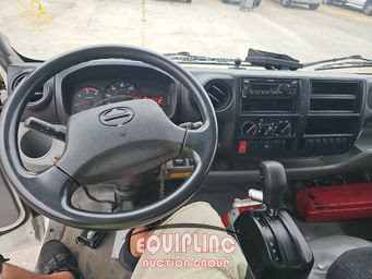 2018 Hino 195