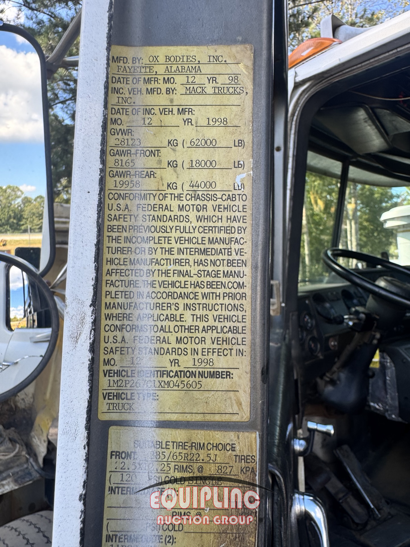 1999 Mack RD688S