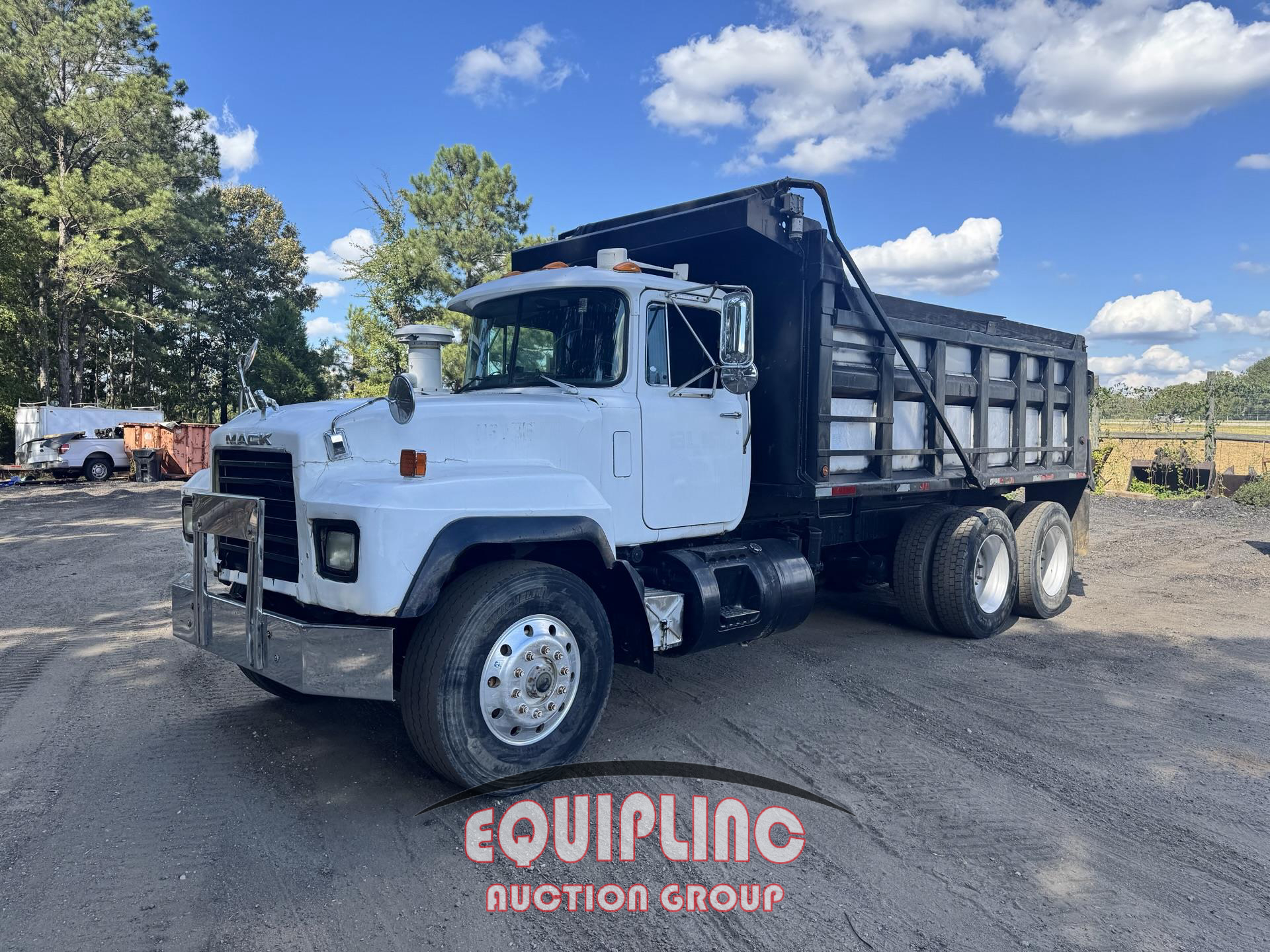 1999 Mack RD688S
