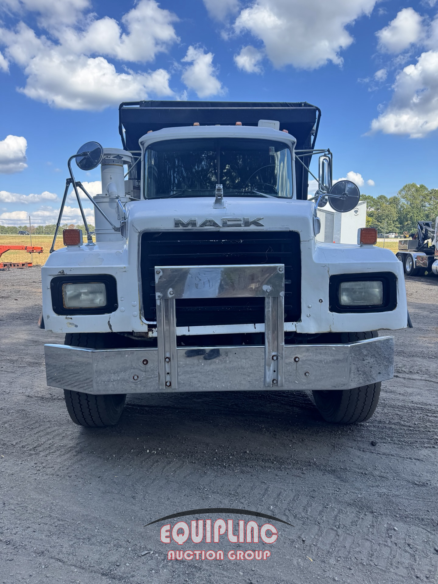 1999 Mack RD688S