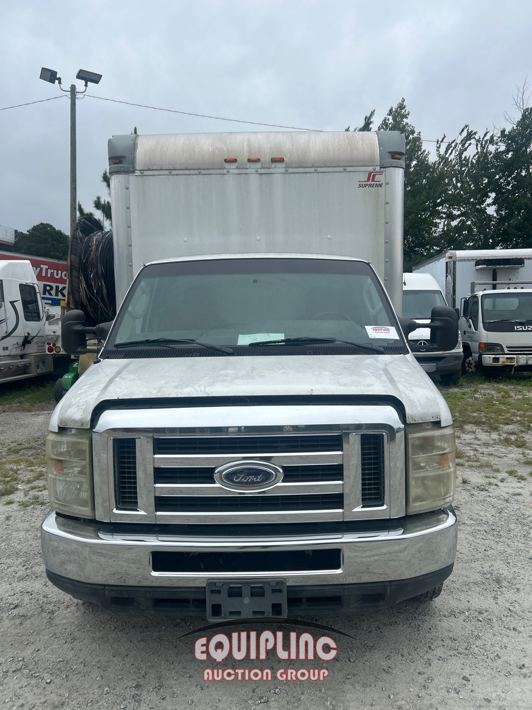 2013 Ford E350