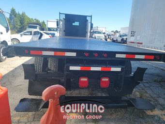 2017 Freightliner M2 106