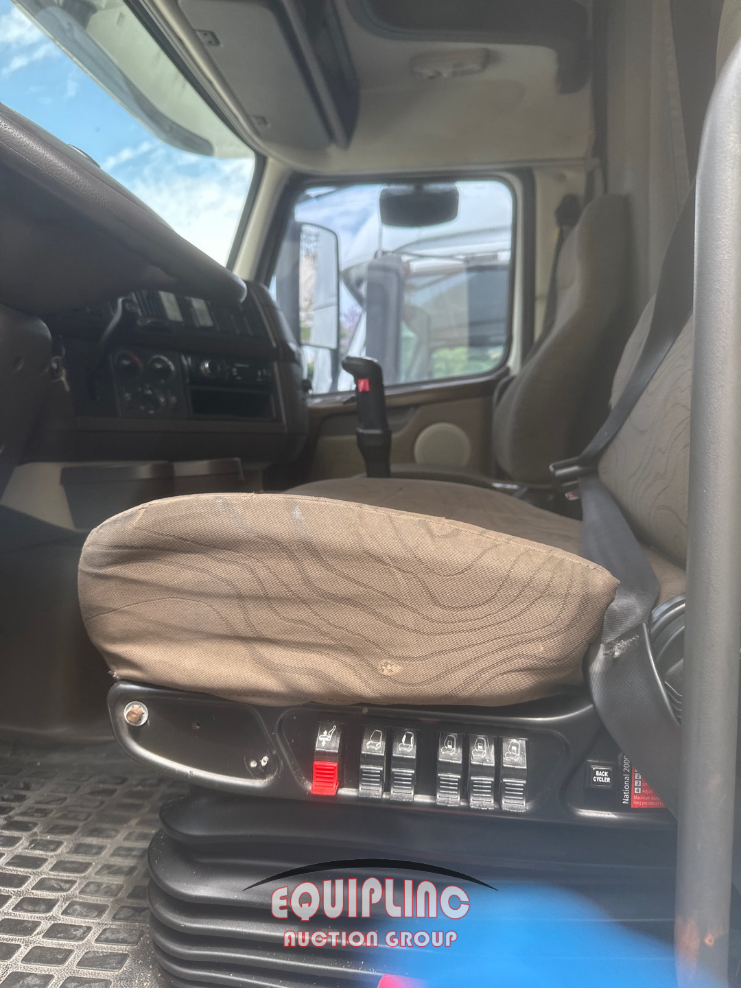 2013 Volvo VNL