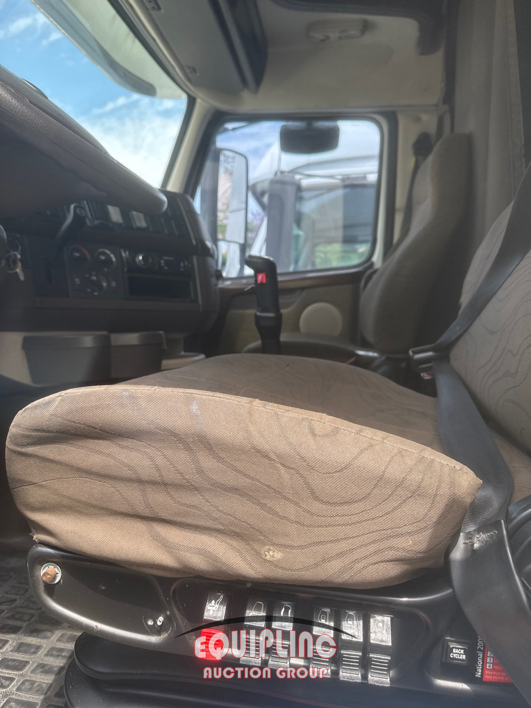 2013 Volvo VNL