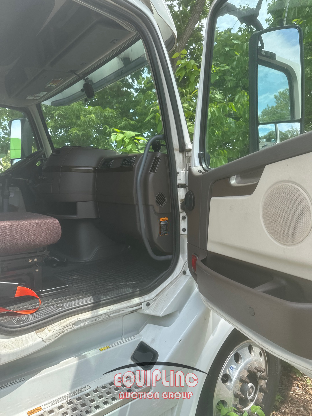2015 Volvo VNL