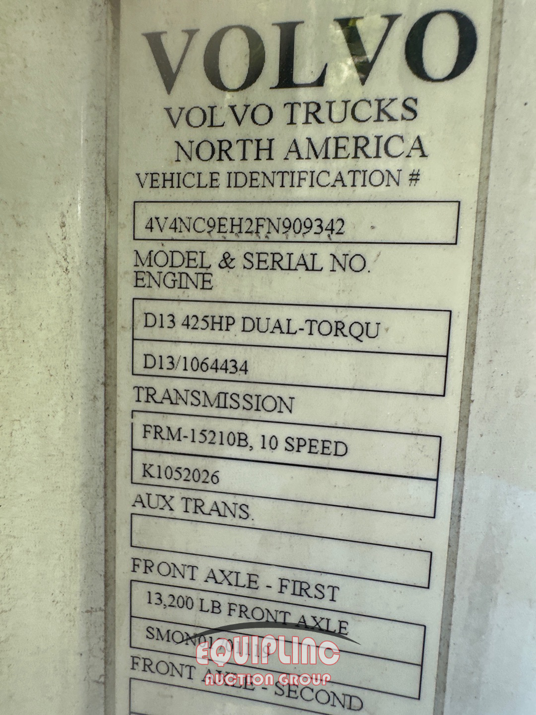 2015 Volvo VNL