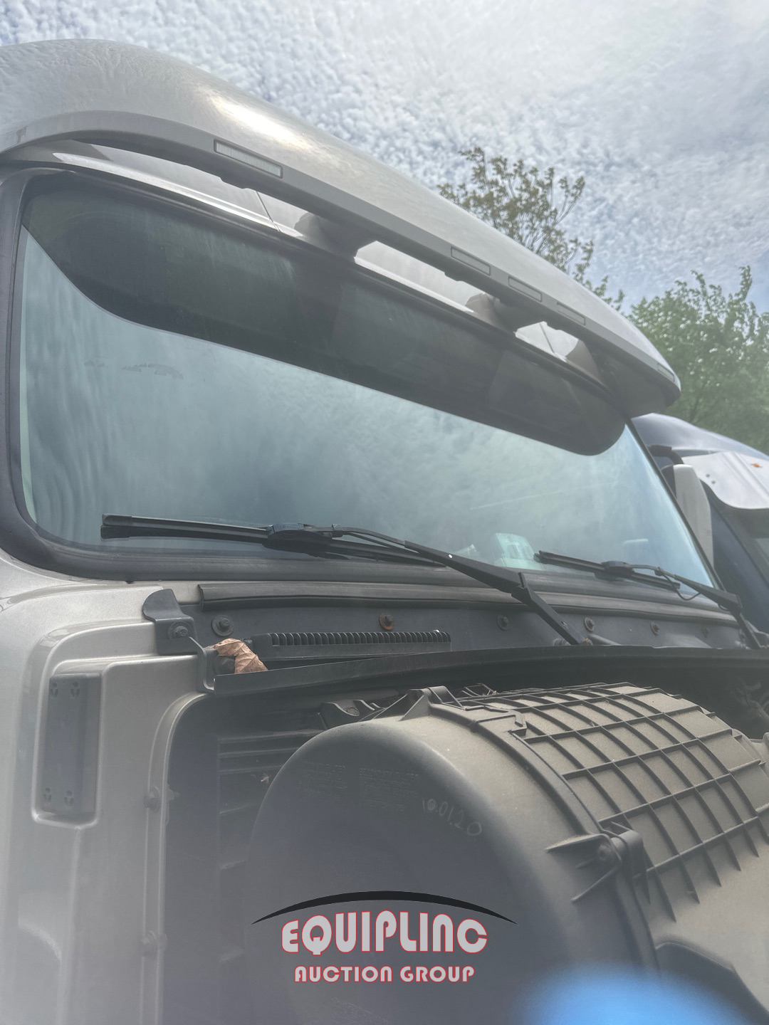 2016 Volvo VNL