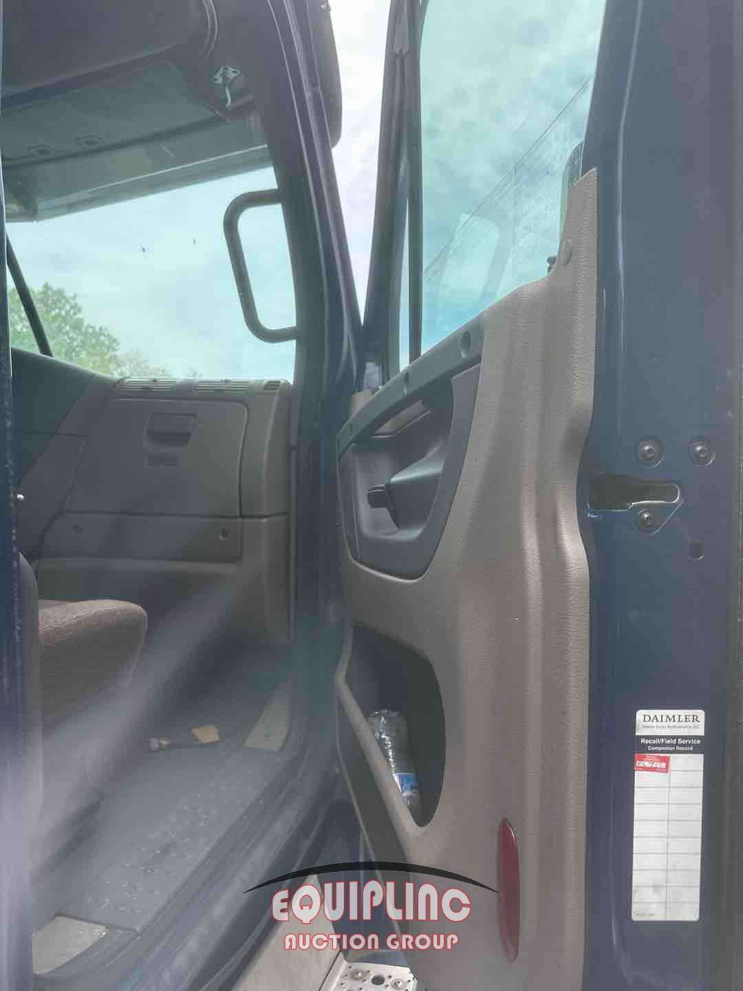 2014 Freightliner CASCADIA