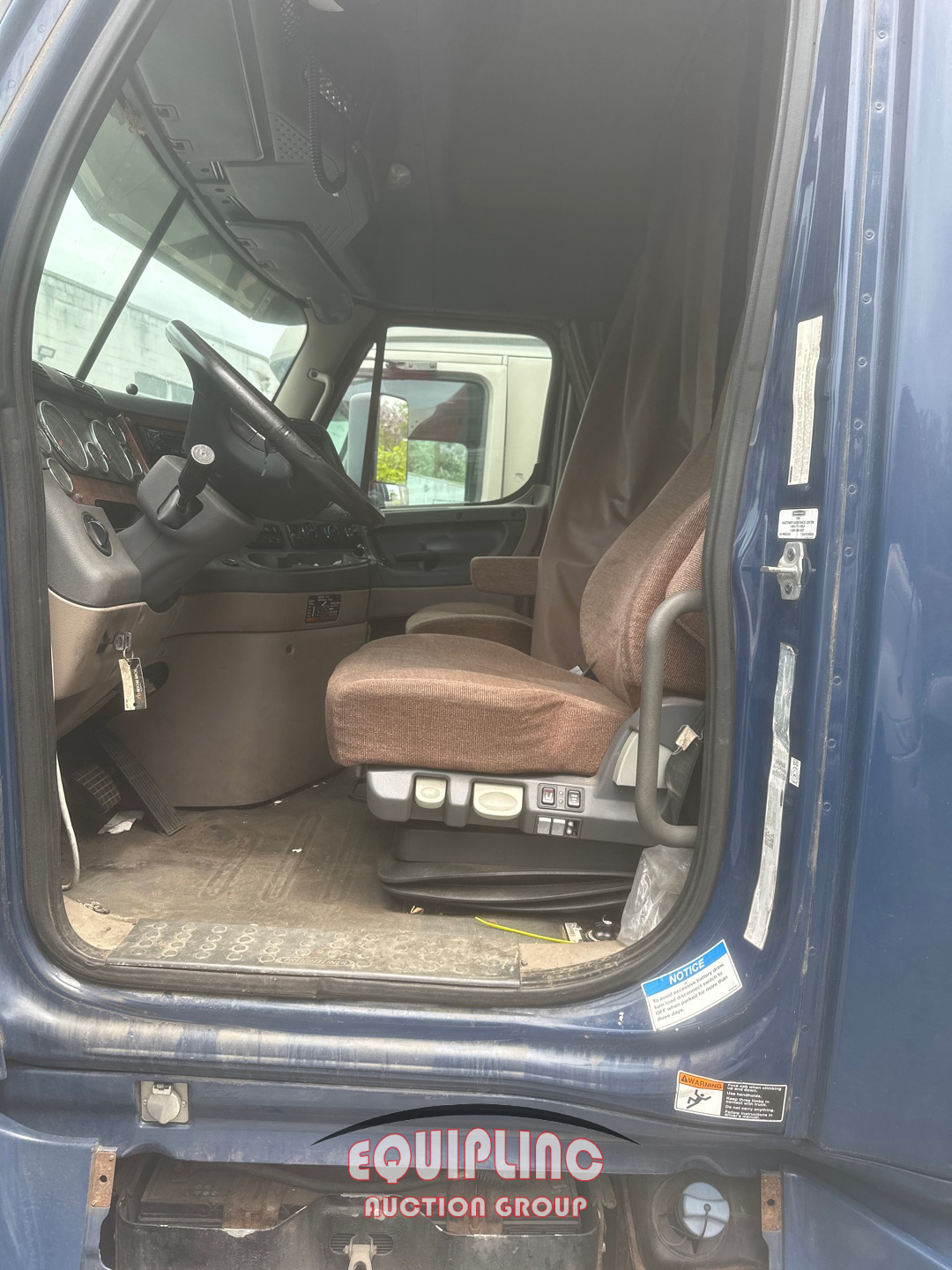 2014 Freightliner CASCADIA