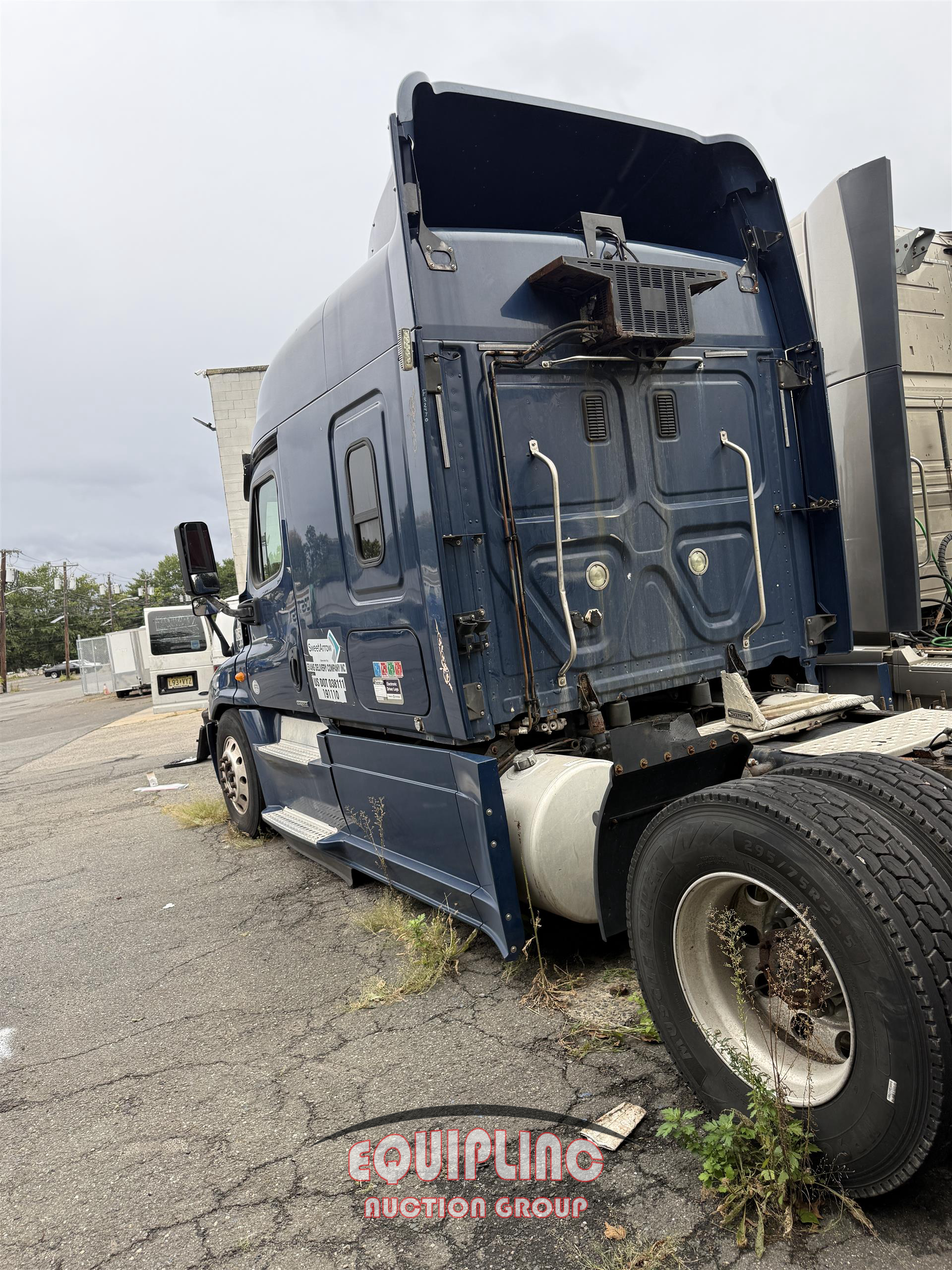 2014 Freightliner CASCADIA