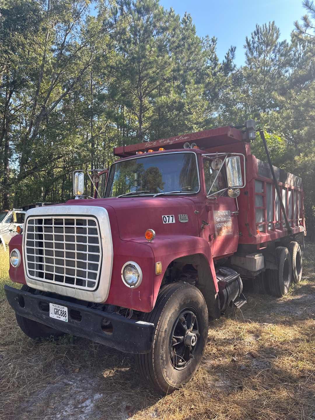 Photo of 1984 Ford 8000
