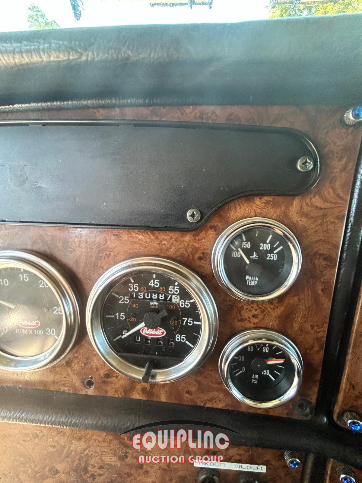2001 Peterbilt 379