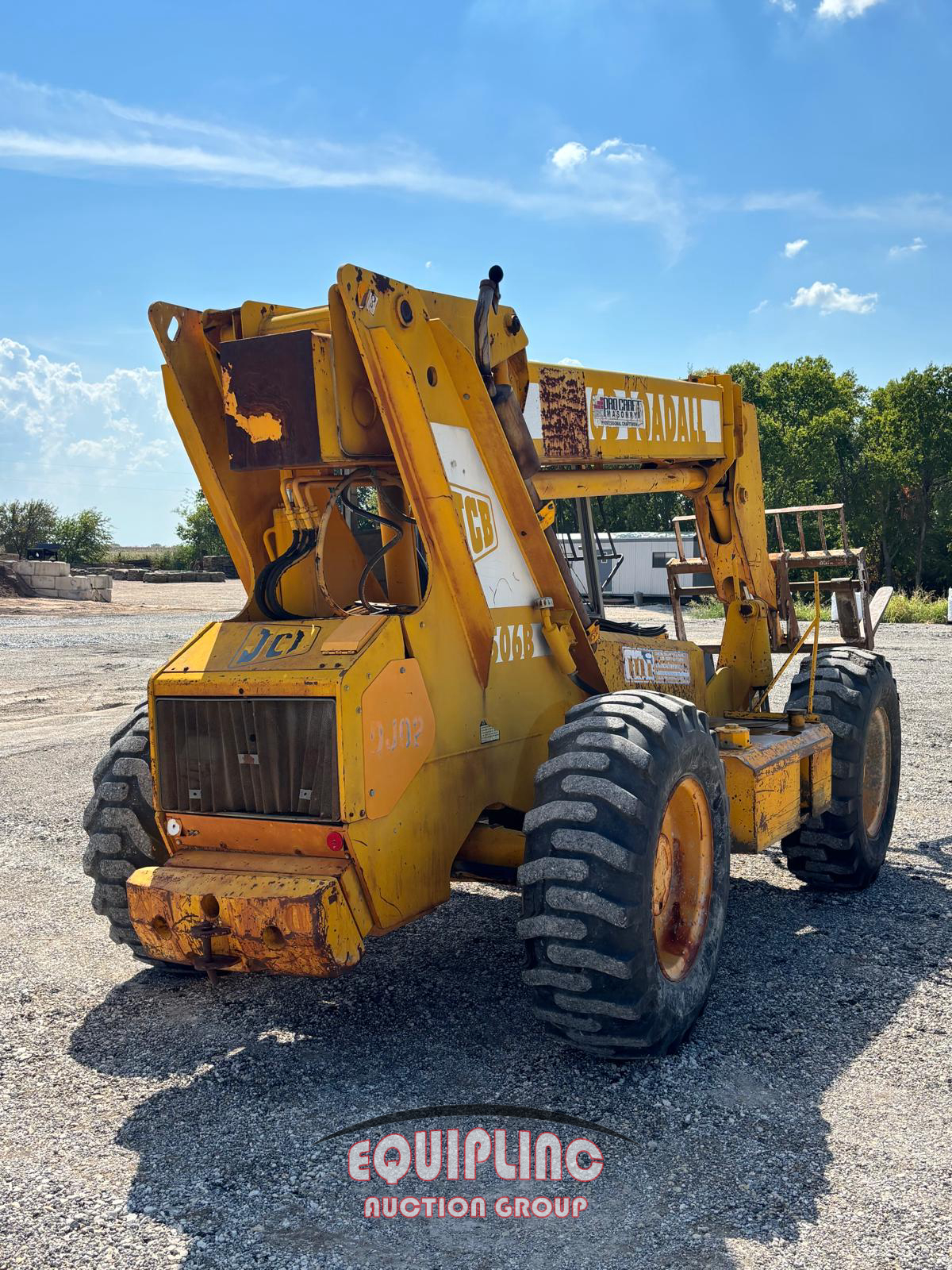 2001 JCB 506