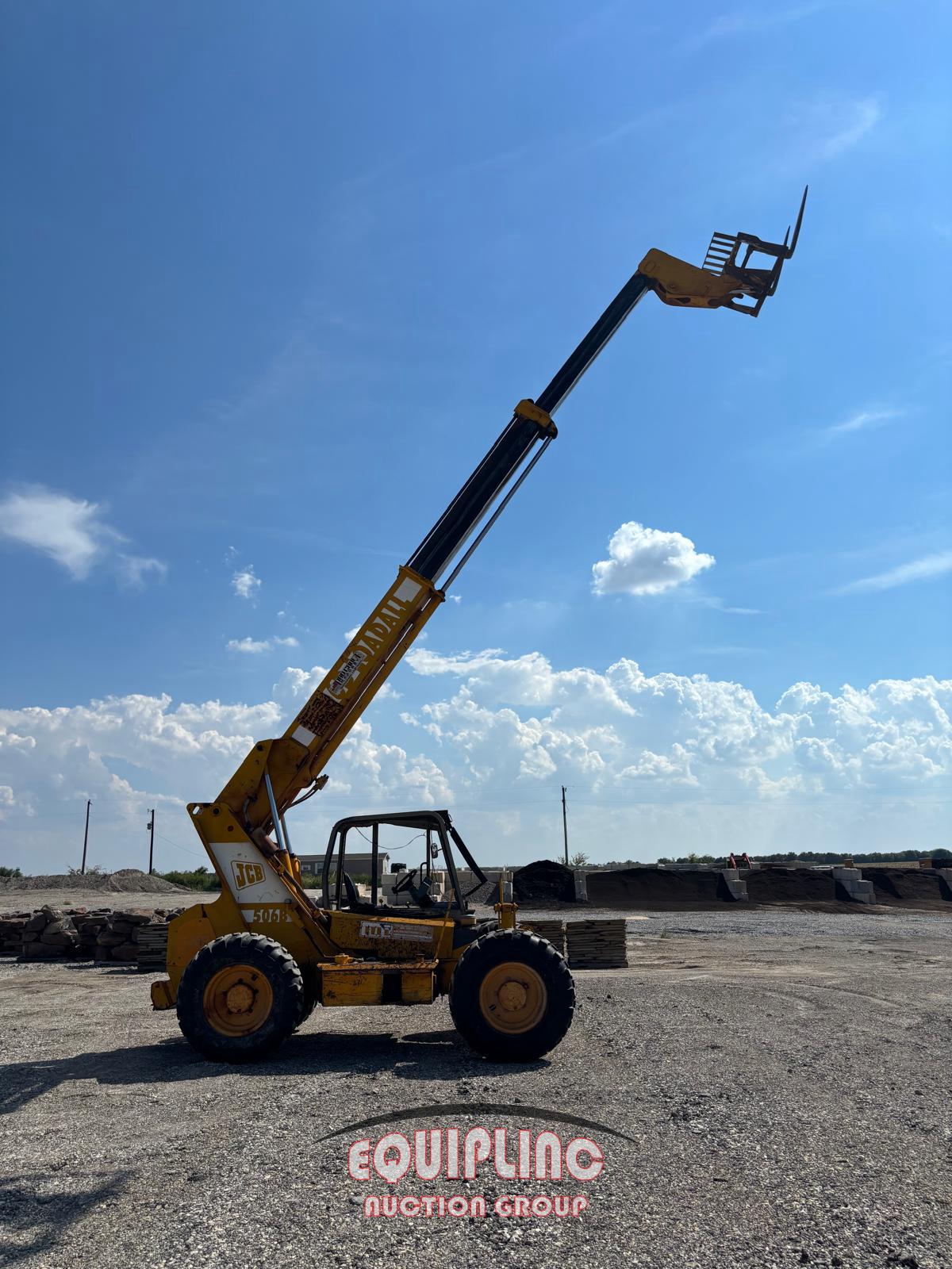 2001 JCB 506