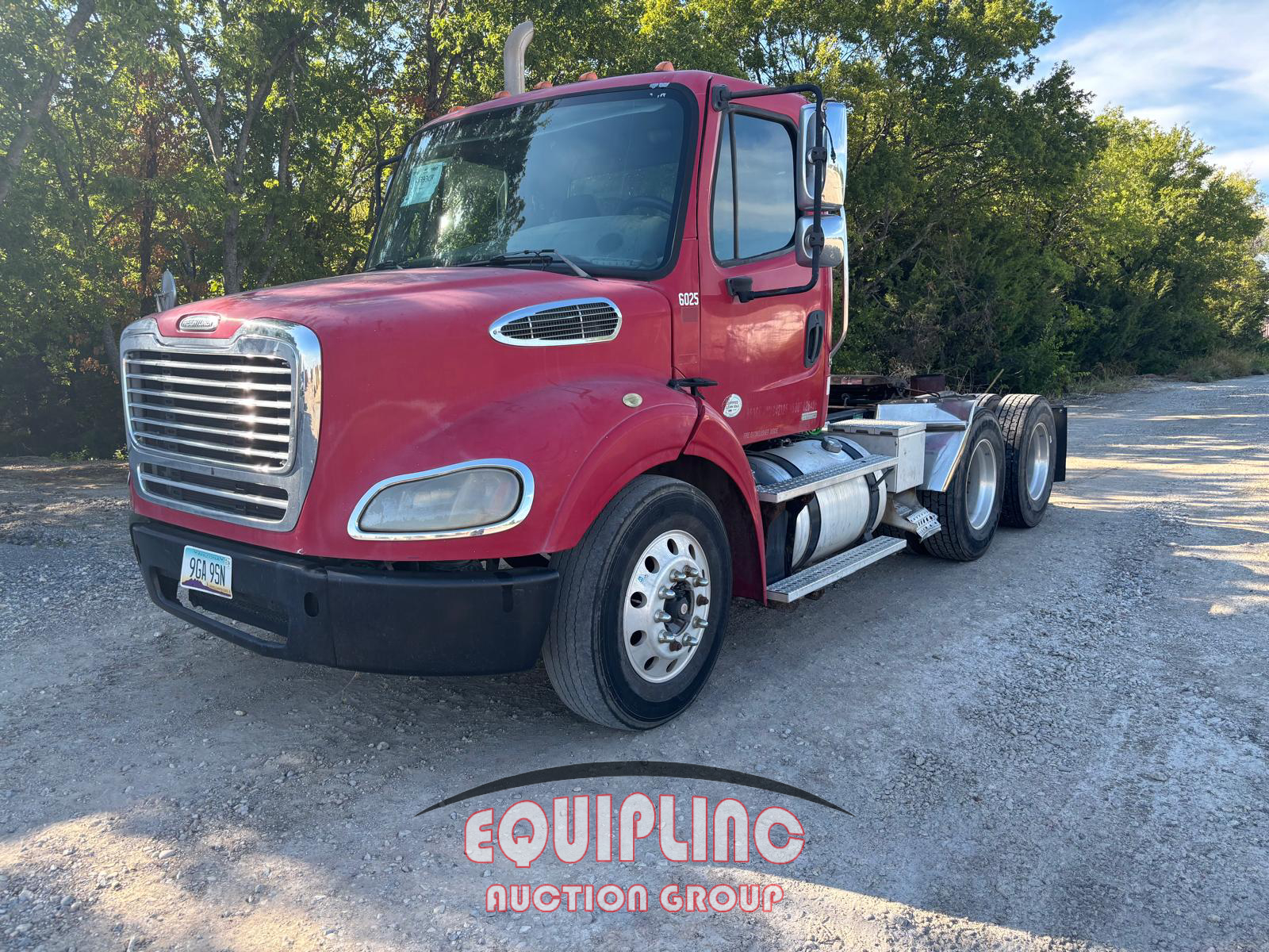 Photo of 2011 Freightliner M2