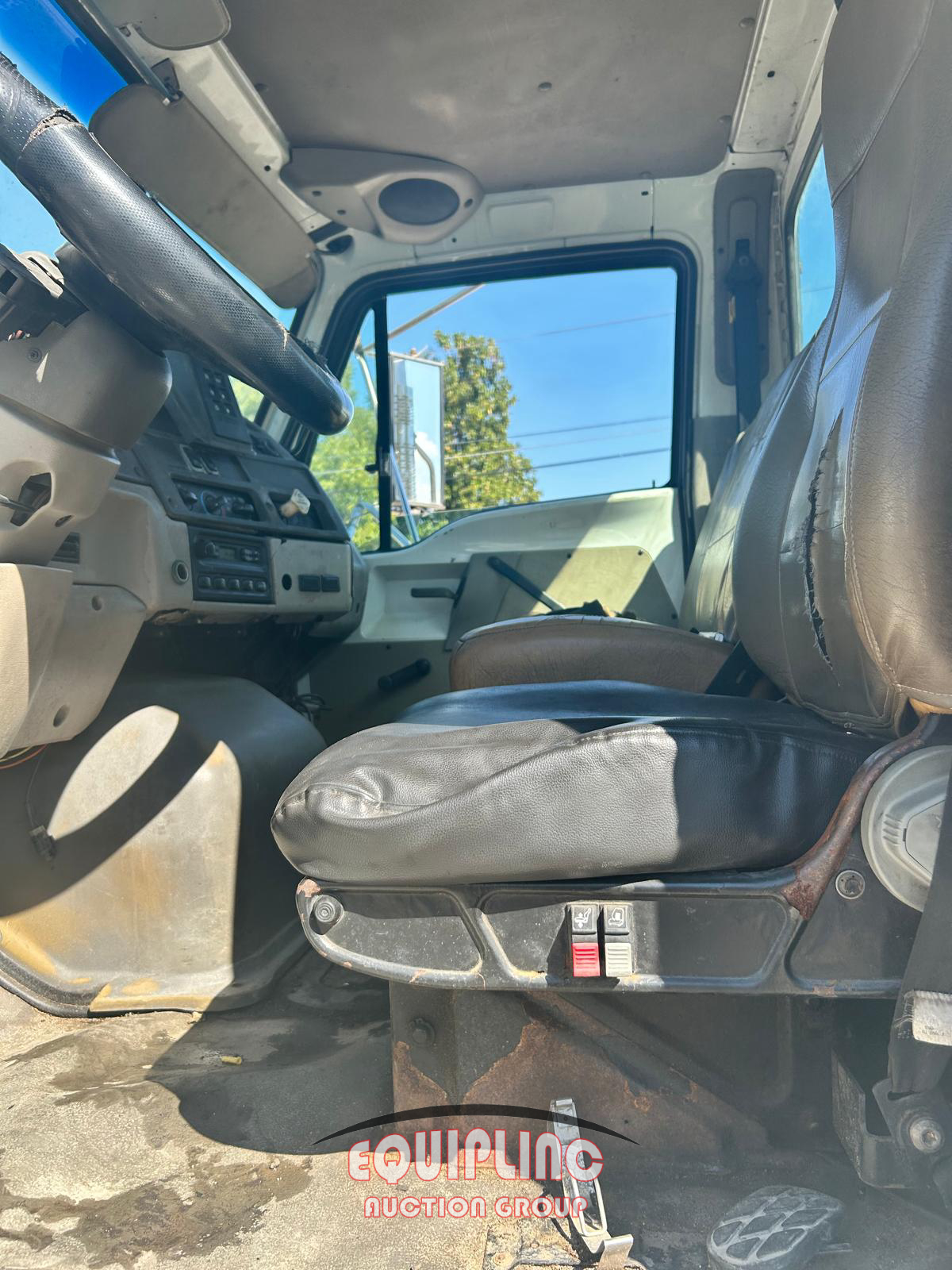 2007 Sterling L9500