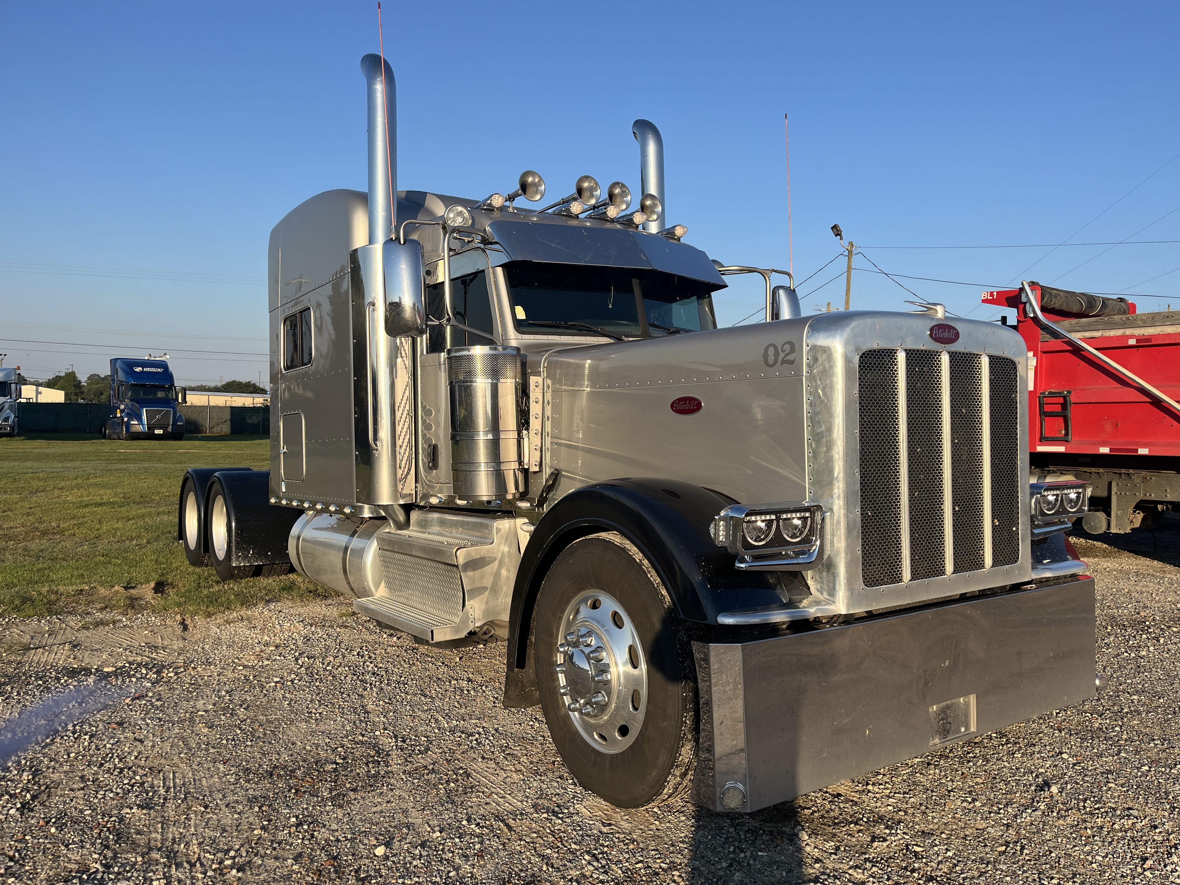 2020 Peterbilt 389