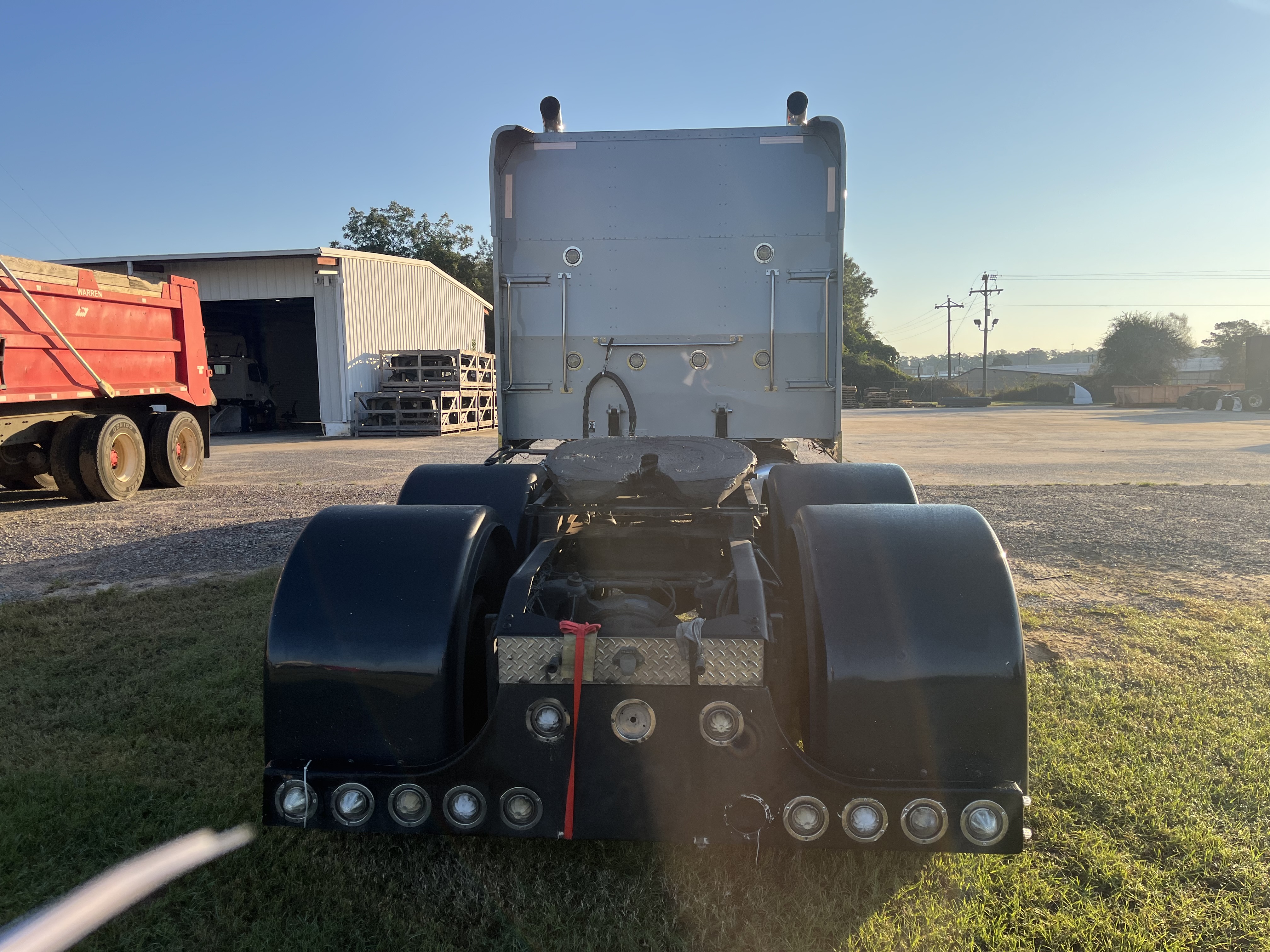 2020 Peterbilt 389