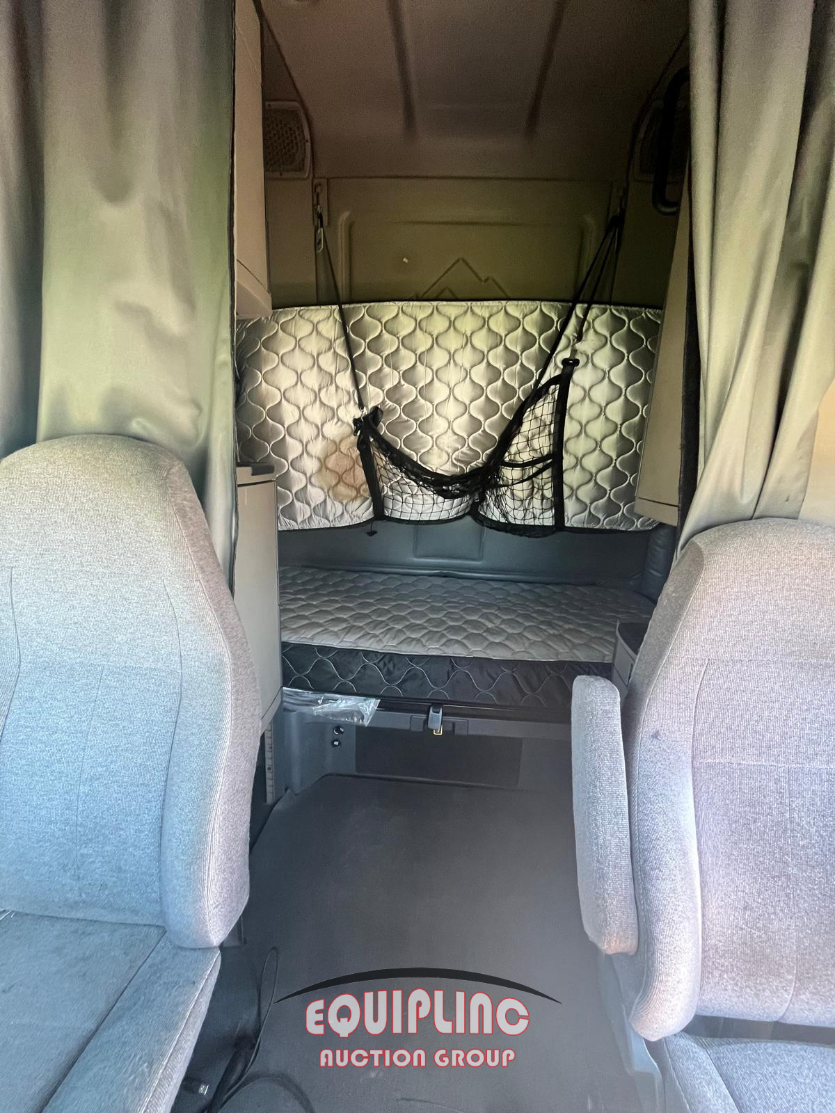 2019 Freightliner CASCADIA