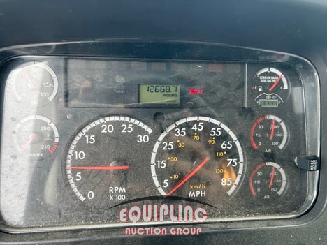 2015 Freightliner M2