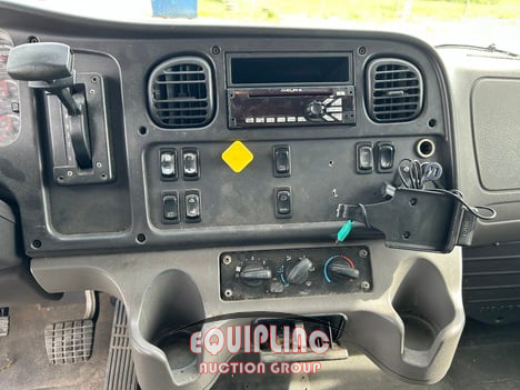 2015 Freightliner M2