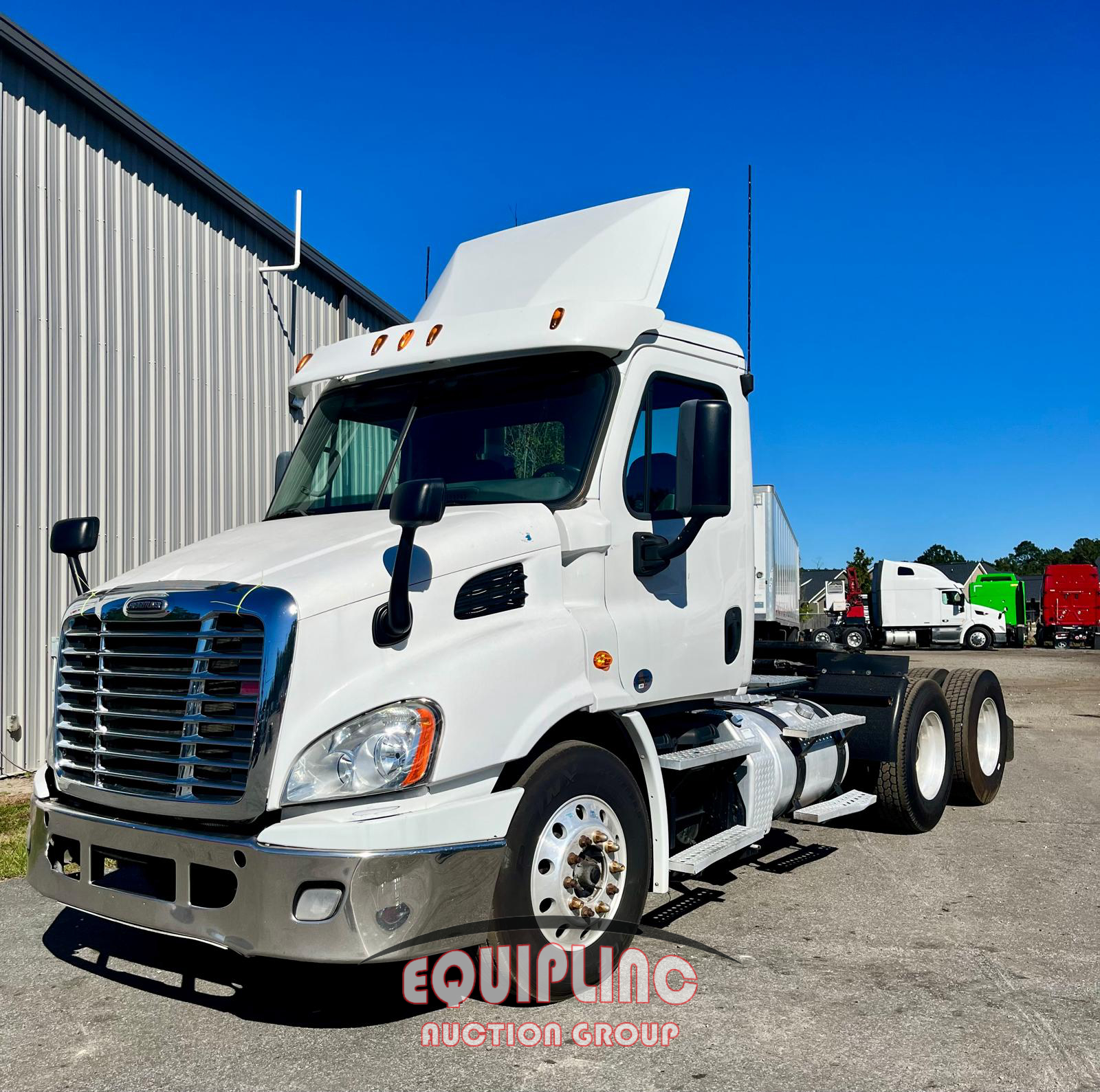 Photo of 2016 Freightliner CASCADIA