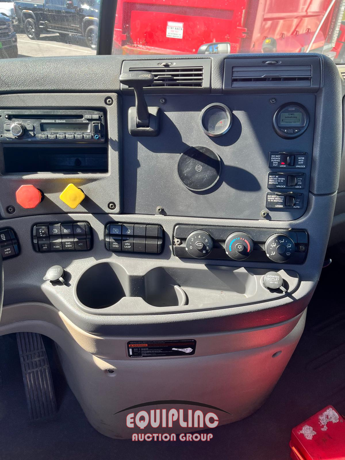 2016 Freightliner CASCADIA