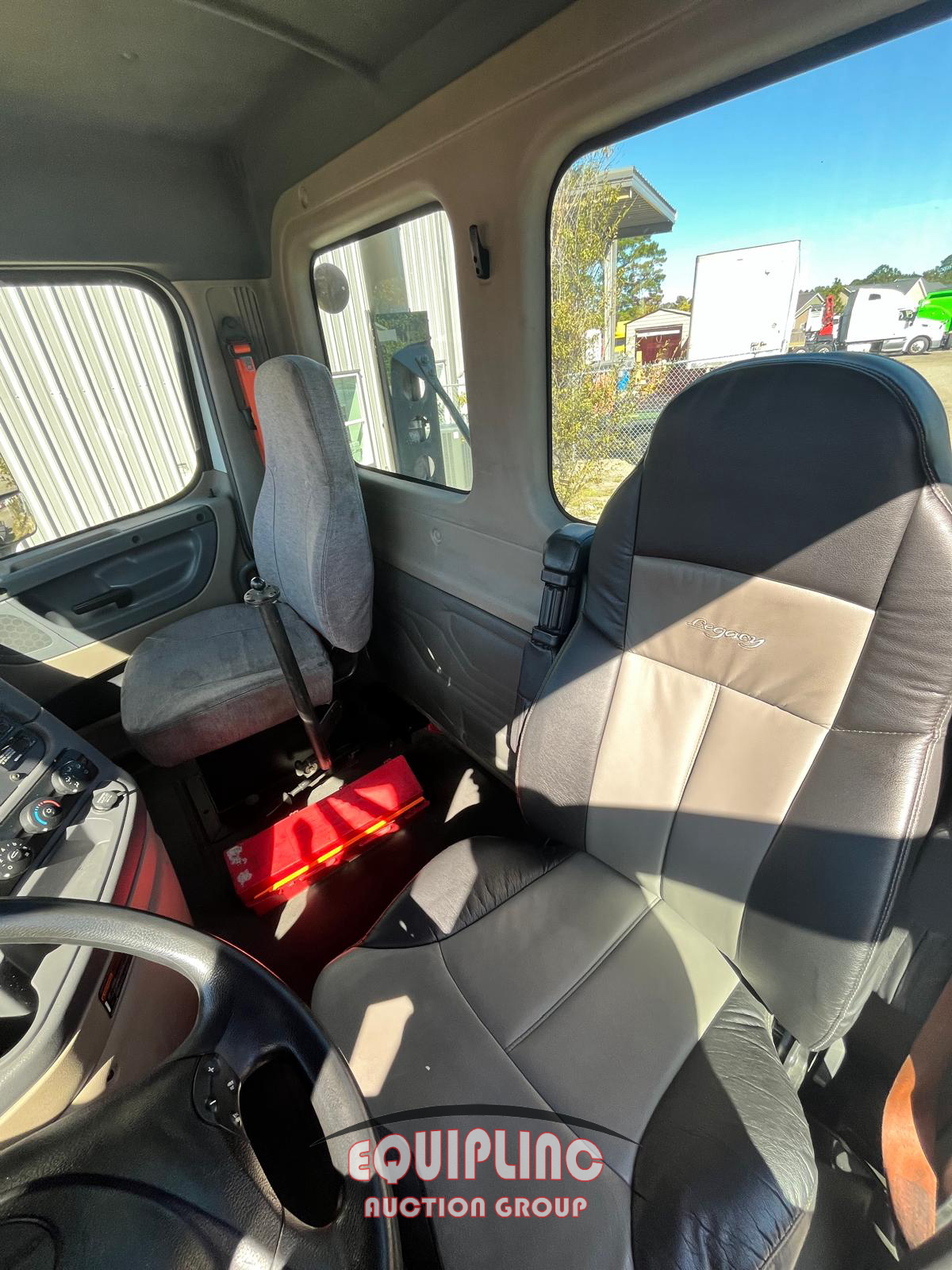 2016 Freightliner CASCADIA