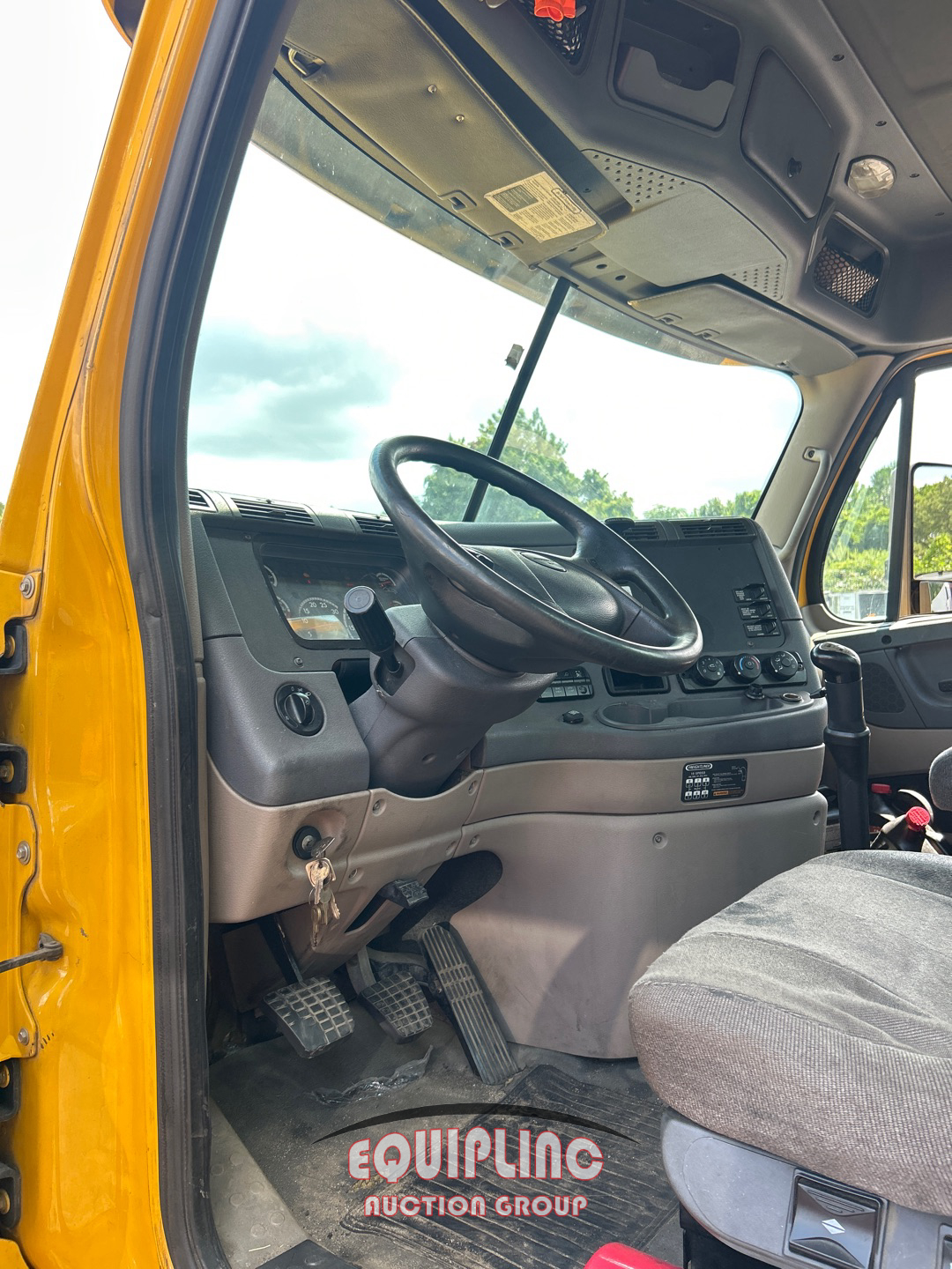 2013 Freightliner CASCADIA
