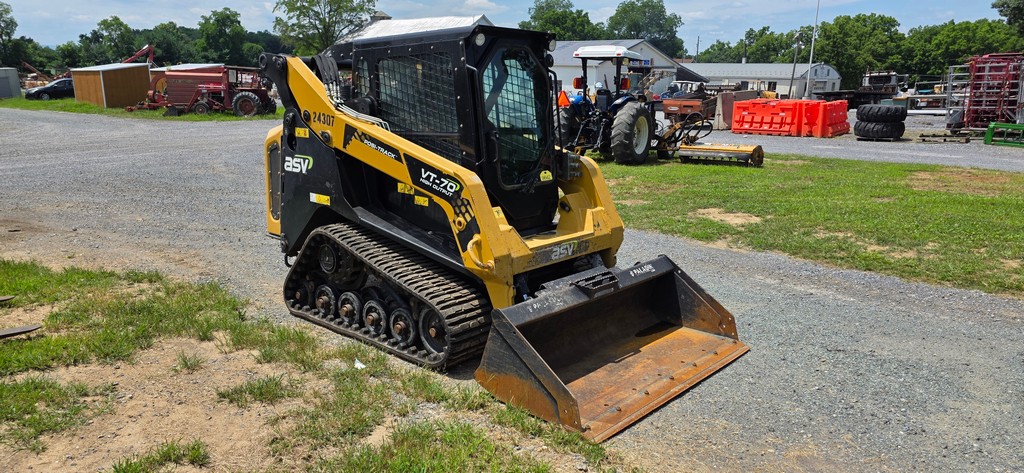 Photo of a 2022 Bobcat T770