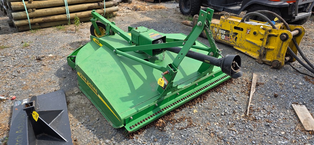 Photo of a 2019 Mahindra 504