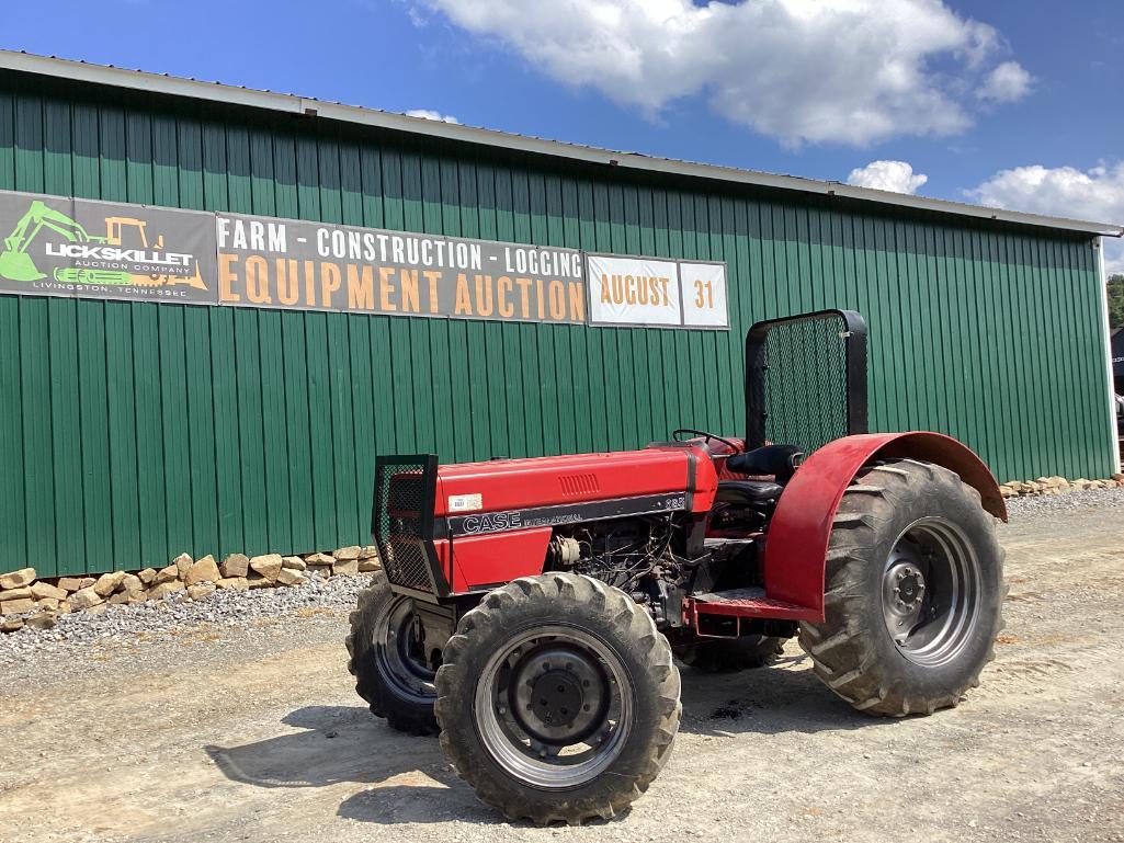 Photo of a  Case Ih 685