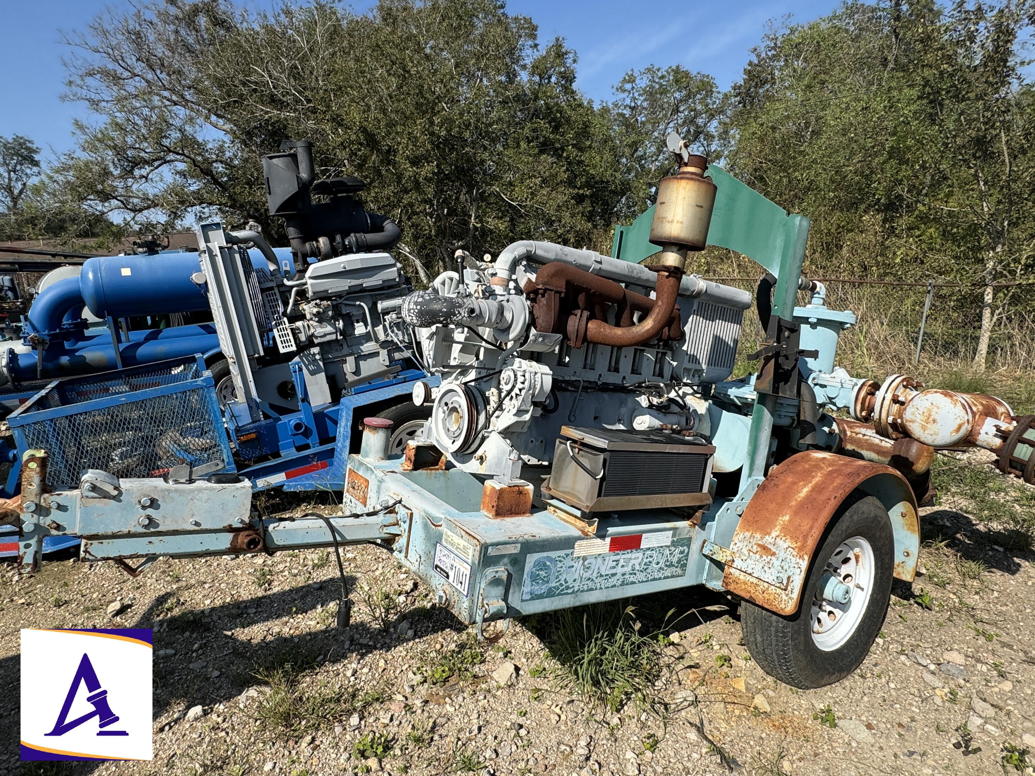 Photo of a 2000 Pioneer Pioneer Transfer Pump Trailer