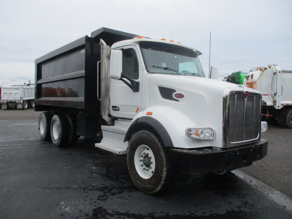 Photo of a  Peterbilt 567