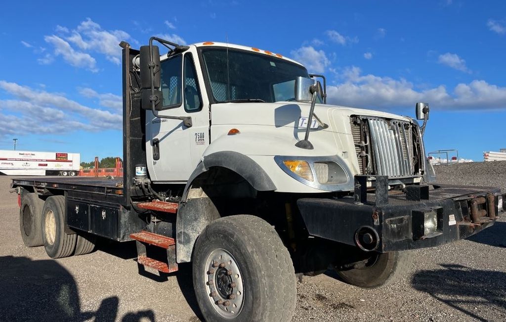 Photo of a 2007 International 7500