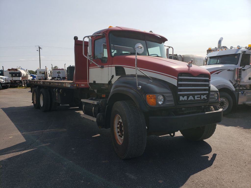 2006 Mack CV713 Flatbed Truck