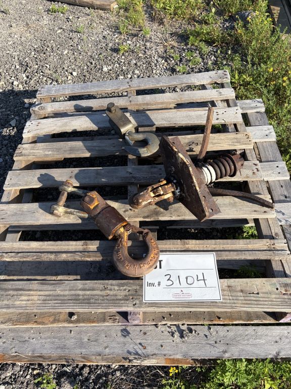 Rigging Hooks, (1) swivel