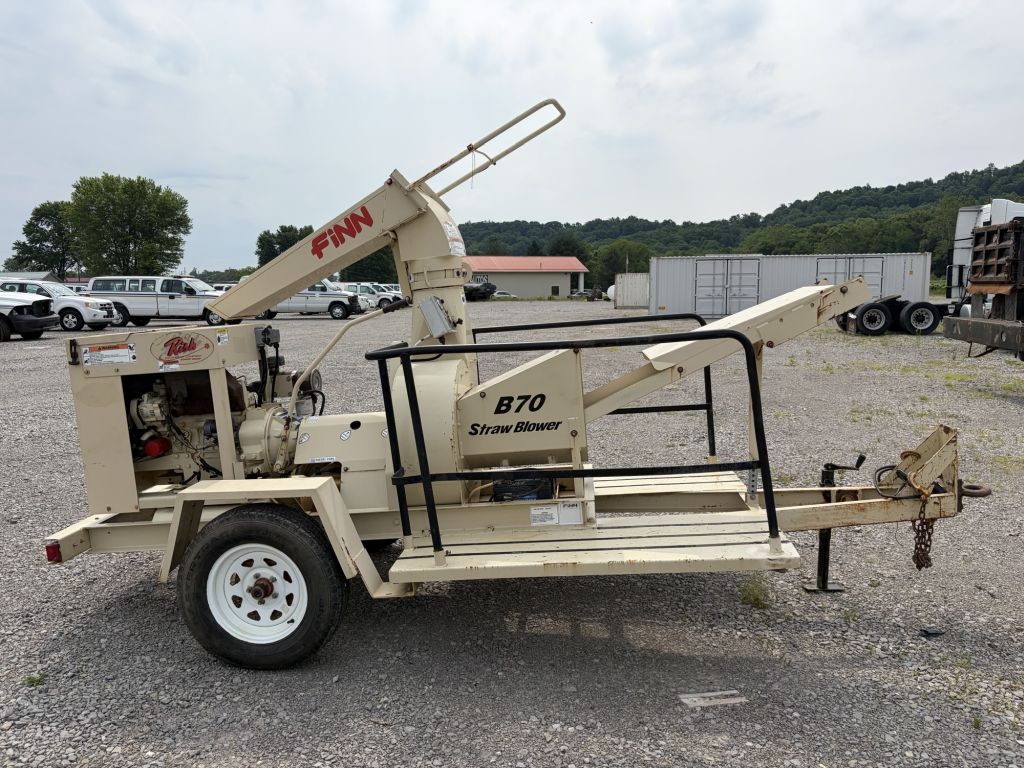 Finn B70 Straw Blower - Model V1505-ET04