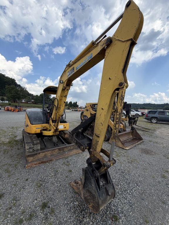 Komatsu PC50MR-2